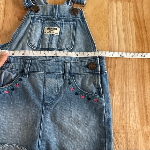Girls OshKosh Denim Bib Overall Skirt Size 2T Embroidered Dress - Picture 8 of 9